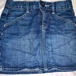 Gap kids Size 8 slim jean denim skirt with shorts